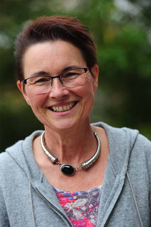 Josée OLERON
